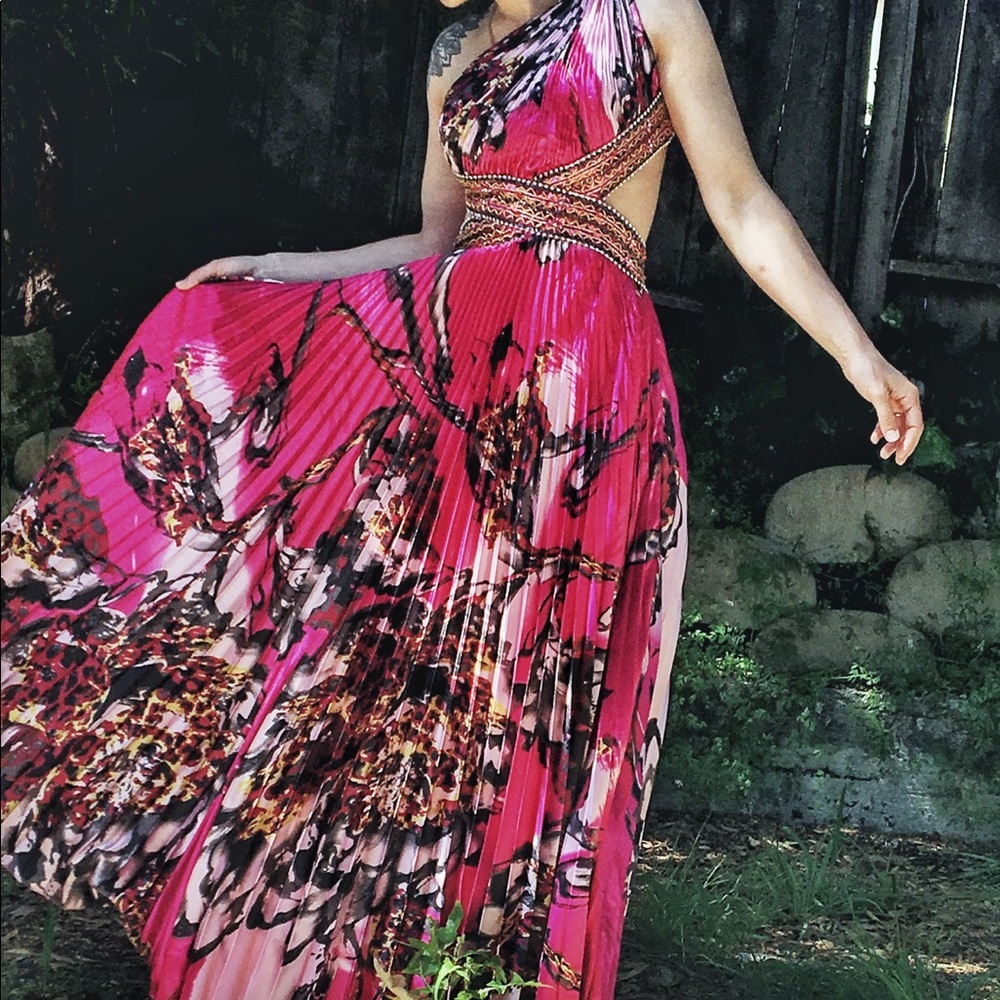 Jovani Embroidered Japanese sprint Prom Gown